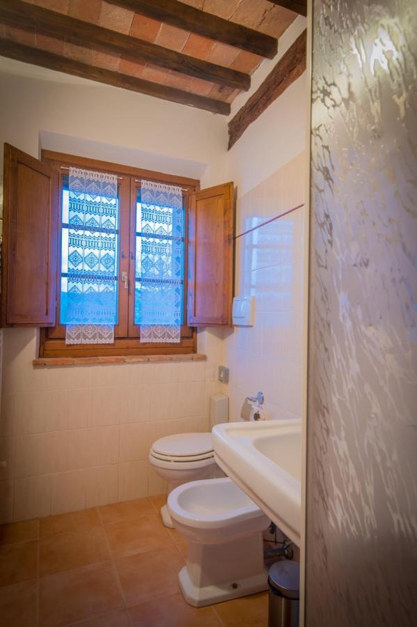Appartement Ulivo-Chianti Charming Flat With Private Parking! à Asciano Extérieur photo